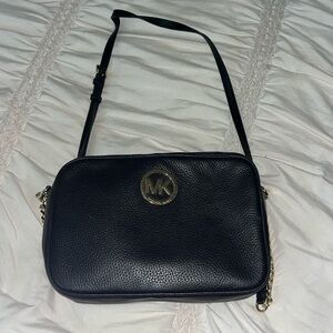 Micheal Kors purse